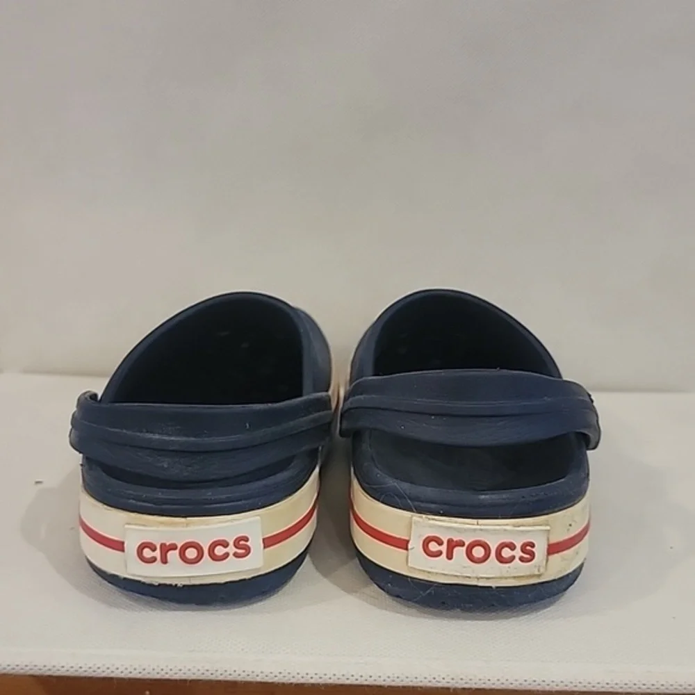 CROCBAND NAVY CROCS ( sz W - 10 or‎ M- 8)
